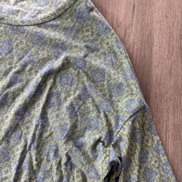 New LulaRoe Irma Grey & Yellow Pattern Tunic Top - Picture 3 of 5